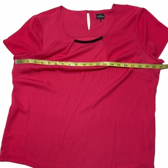 YOUR Sixth Sense Hot Pink Pleated Short Sleeve Top - Picture 7 of 10